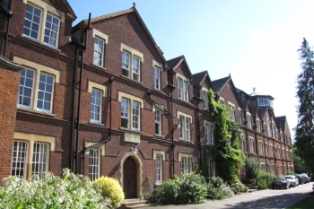 Tabara de engleza Anglia - St Edmund’s College (fara insotitor)